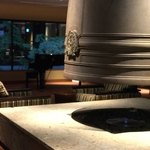 竹泉荘 - ライブラリーラウンジの釣鐘