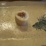 小判寿司 - 槍烏賊印籠。