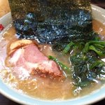 六角家 - らーめん中　油多め固め　￥７５０