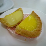 Nam Heong Coffee Shop - 熱々のエッグタルトは、サクサクの生地とプルプル卵部分が絶妙のハーモニー