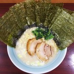 静壱家 - ラーメン680円麺硬め。海苔増し100円。