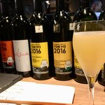 九吾郎ワインテーブル - ナイアガラ 信州塩尻桔梗ヶ原産ブドウ  無濾過 700円 グラス