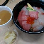 Haneda Ichiba Ginza Chokubaiten - 海鮮丼