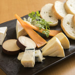 Restaurant & Bar Payaso - チーズの盛り合わせ