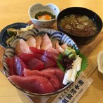 気仙沼水産 - 上マグロ丼をいただきました。