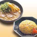 うま屋ラーメン - 料理写真:ランチ チャーハンセット
