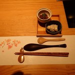 豆家福福 - 蛤と銀杏の白酢和え、鶏皮の有馬煮