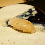 鮓 きずな - 明石産カワハギ