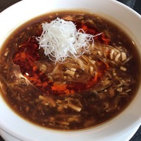 皇家龍鳳 - 酸辣湯麺
                    
