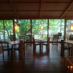 厨翠山   - 早朝の本館   森乃湯  ロビーにて