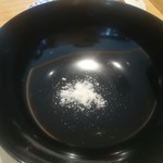 厨翠山   - お椀に  塩 