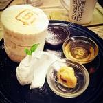 B PORTLAND CAFE - 