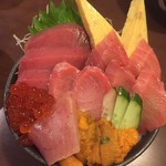 のっけ家 - まぐろ贅沢丼 1600円（税抜）