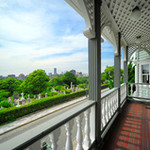 山手十番館 レストラン＆カフェ - 2階レストランフロアにはベランダもございます。