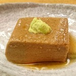 意外とデカイ、胡麻豆腐。胡麻感凄い