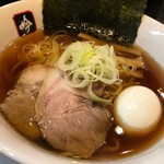 餃子と担々麺 吟 - 醤油ラーメン