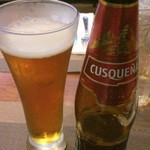 ペルー料理＆バル ALDO - ペルー麦酒クスケーニャの赤ランチ時は500円