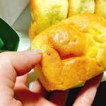 美瑛選果 新千歳空港店 - コーンぱん