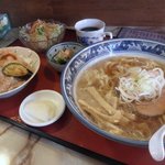 お食事処しげはら - ラーメンセット　820円