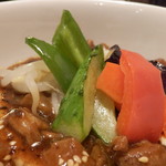 豆腐ボウル - 鶏と大根のトウチ煮込み