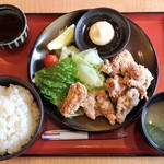 どん亭 - お昼の特別おしながき（からあげ定食）500円