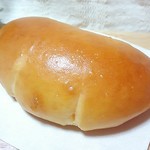 ベーカリー リンダリンダ - 黄金クリームパン　￥150