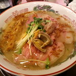 中崎壱丁　塩らーめん　３号麺大盛＋生チャーシュー