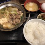 ゆうひ食堂 - すきやき定食＝８００円