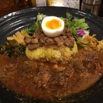 SPICY CURRY 魯珈 - ろかプレート（950円）ラムカレー（＋100円）