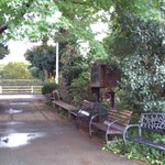 かいじゅう屋 - 自然に溶け込んで。