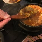 京城苑 - 牛すじ煮込み