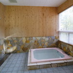 コロニアルハウス - 部屋ごとに貸切にできる浴室