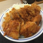 かつや - チキンカツと唐揚げの合い盛り丼（￥637）