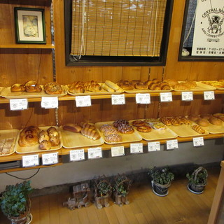 セントラルベーカリー_2