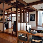 焼肉処いっとう - テーブル席