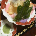 Echigoya Ryokan - 天ぷらは抹茶塩で