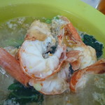 耀記麺家 - ブリッブリの新鮮な海老の身と、オレンジ色の濃厚な海老味噌を堪能できるボリューム