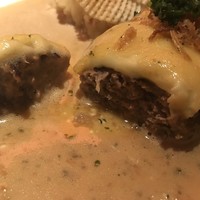 旬菜ステーキ処 らいむらいと - チーズハンバーグ断面