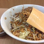 ラーメン荘　歴史を刻め - チェダーチーズON！