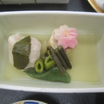 日光　千姫物語 - 煮物（日光湯波含め煮、桜海老団子、蕨、蓬麩、桜麩）