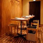 炭火焼とり えんや - 2名～10名様向けのテーブル席