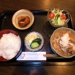 Ｑちゃんのあじ - もつ煮定食（７００円）