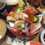 弁天鮨 - ランチの生ちらし大盛・小鉢・味噌汁付き 