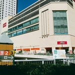 天城黒豚の店 橋本ホルモン - 橋本駅北口を出て左手に。ペデストリアンデッキを下りてもまだまだ。炎の介のもうちょっと先で、駅から徒歩８分。