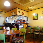 はにぃ・びぃ - 店内