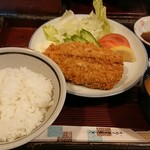 越路 - イワシフライ(800円)には、味噌汁、香の物が付く。