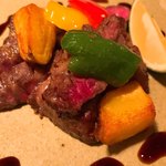 榮料理店 - 沖縄和牛の炭火焼