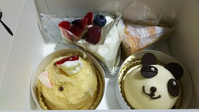 誕生日プレゼント By のりさんのりぞぅ ゴローズ イオン日向店 Deli 日向市 ケーキ 食べログ