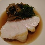 麻布長江 香福筳 - 五島列島のスジアラのソテー、雲南省のポルチーニその他珍しいキノコ