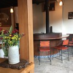 里山ダイニング パチャママ - カッコ良い店内。